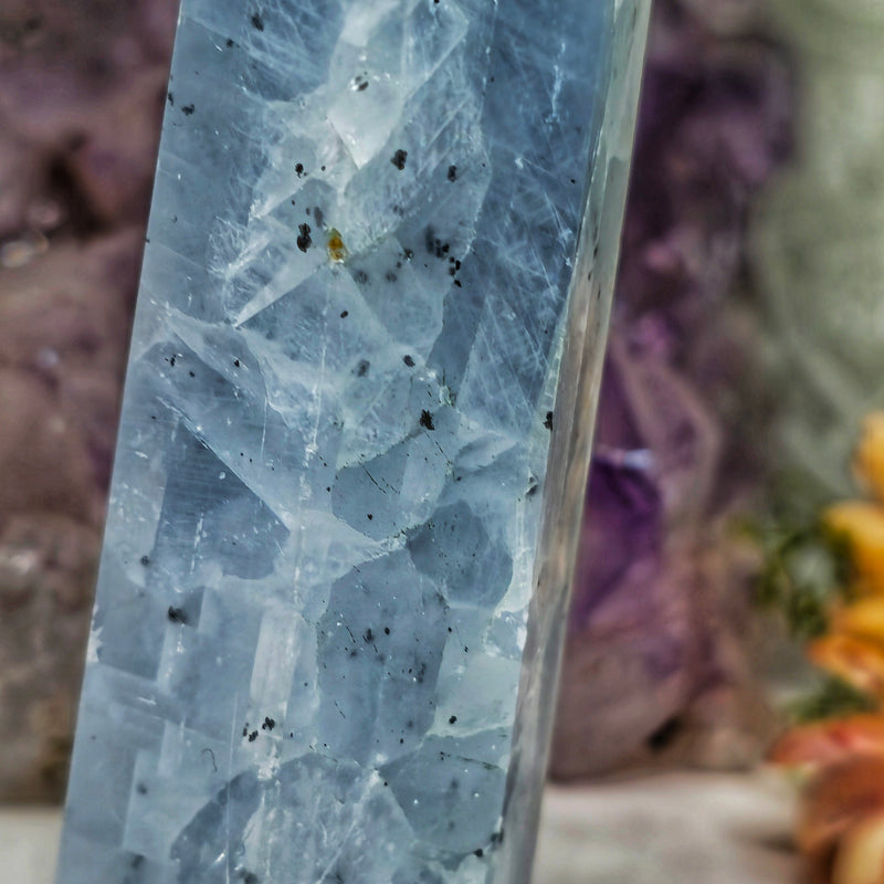 Blue calcite point